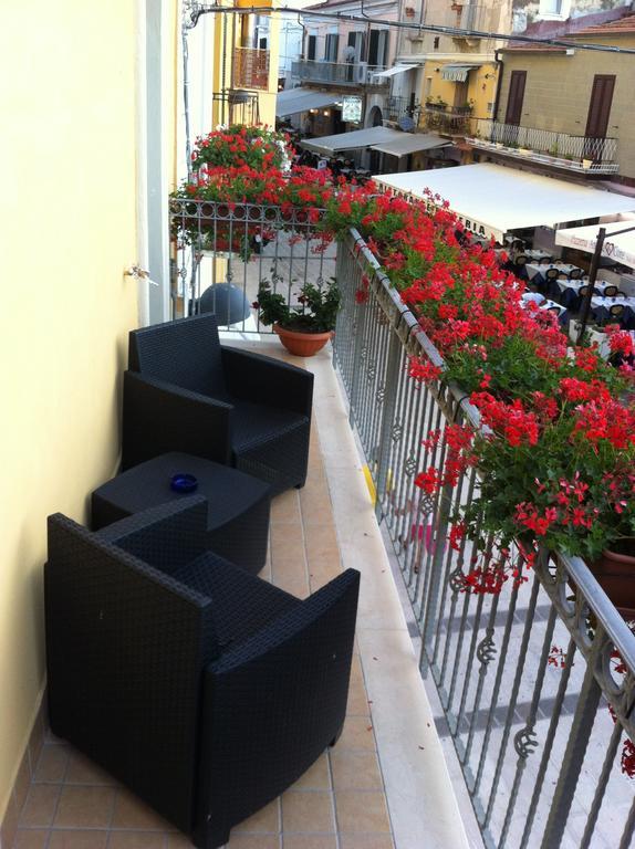 Camera Matrimoniale con Balcone